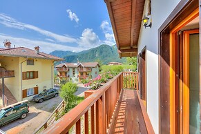 Casa Tra Borgo e Lago