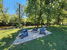 Brookside Retreat #3584