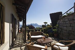 The Cottage on the Lake