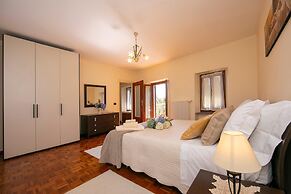 The Cottage on the Lake