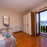 The Cottage on the Lake