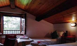 Laurel apt With Shared Pool