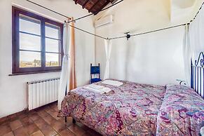 Laurel apt With Shared Pool