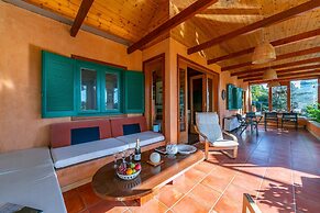 Villa Revita Kourouta Beach