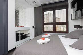 Warsaw Riverside Apartment by Renters