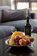 Warsaw Riverside Apartment by Renters