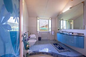 Villa Clara few km From the sea