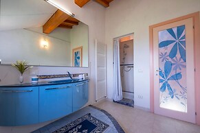 Villa Clara few km From the sea