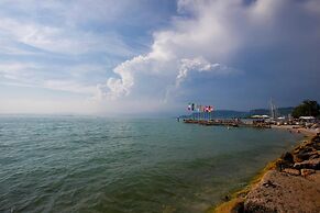 Bardolino Garden Pool Tennis on the Lake