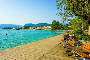 Bardolino Garden Pool Tennis on the Lake