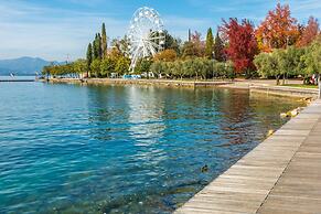 Bardolino Garden Pool Tennis on the Lake