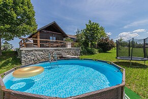 Family Friendly Kra Evec Lodge