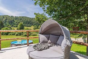 Family Friendly Kra Evec Lodge