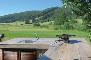 Family Friendly Kra Evec Lodge