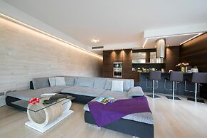 Rebecca Garden in Lugano