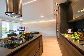 Rebecca Garden in Lugano