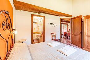 Hawthorn apt With Shared Pool Family fun