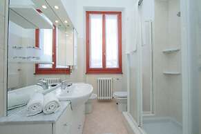 Residenza Oleandro Lake View Luino Center