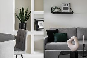 Striking 1BR Apartment in Kolonaki B