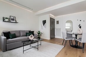 Striking 1BR Apartment in Kolonaki B
