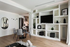 Striking 1BR Apartment in Kolonaki B