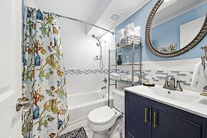 Salt and Light Surf & Racquet 204B