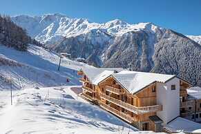 La Cour Aux Ecureuils
