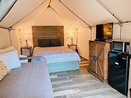 2 Son's Blue River Camp - Glamping Cabin