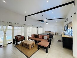 Assine Magnifique Villa Avec Piscine