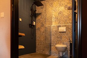 Boutique Hotel Four