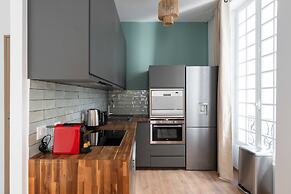 Les Petits Pavillons