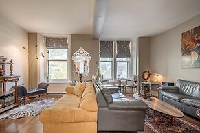 Beautiful 2 BR in the Heart of Downtown