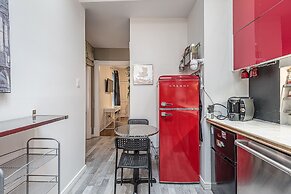 Beautiful 2 BR in the Heart of Downtown