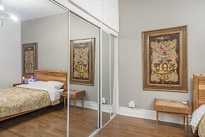 Beautiful 2 BR in the Heart of Downtown