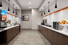 Hawthorn Extended Stay by Wyndham Del Rio