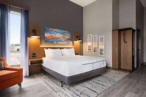 La Quinta Inn & Suites by Wyndham Del Rio