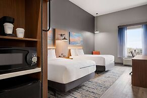 La Quinta Inn & Suites by Wyndham Del Rio