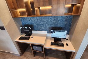 La Quinta Inn & Suites by Wyndham Del Rio