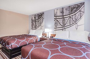 Super 8 by Wyndham Joliet