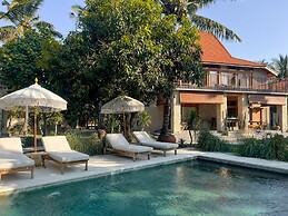 Diamond Beach Villas