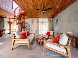 Diamond Beach Villas