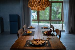 Diamond Beach Villas