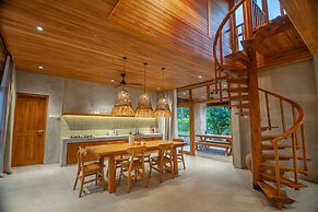 Diamond Beach Villas