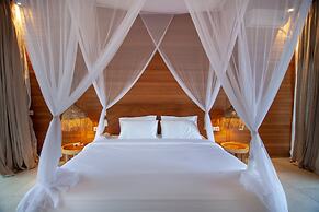 Diamond Beach Villas