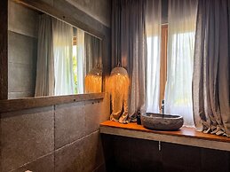 Diamond Beach Villas