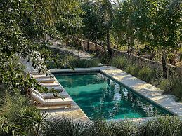 Diamond Beach Villas