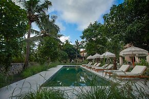 Diamond Beach Villas