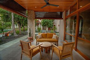 Diamond Beach Villas