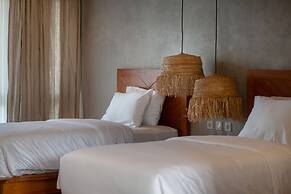 Diamond Beach Villas