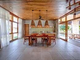 Diamond Beach Villas